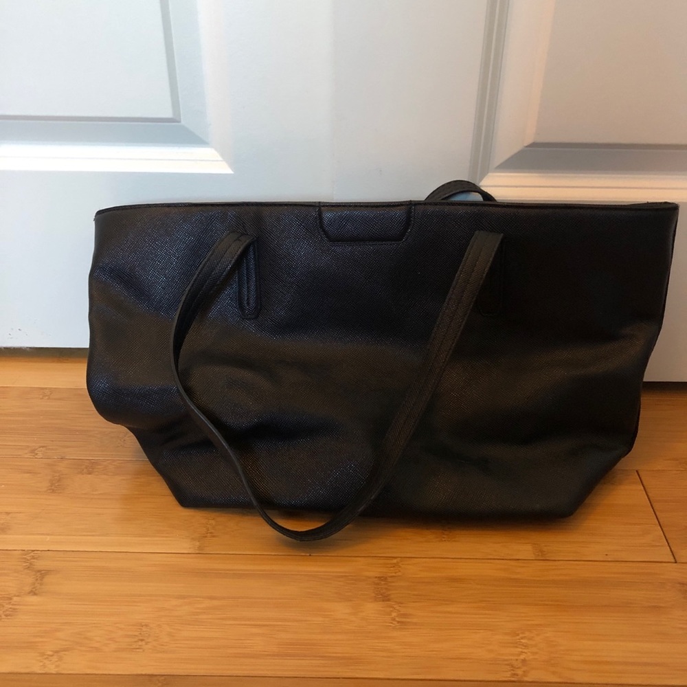 Kenneth Cole Reaction Black Tote Bag EUC - Picture 3 of 7